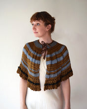 Load image into Gallery viewer, Antique Victorian era capelet . vintage cape . one size