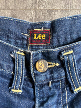 Load image into Gallery viewer, 1940s 1950s Lady Lee Rider jeans . vintage red line selvedge denim . 26 waist
