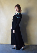 Load image into Gallery viewer, 1930s 1940s black velvet dress . vintage sequin dress . size xs