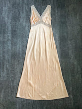 Load image into Gallery viewer, 1930s slip dress . vintage satin and lace nightgown . size small