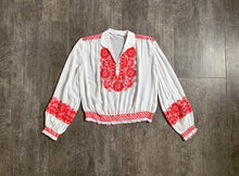 Load image into Gallery viewer, 1940s embroidered blouse . vintage 40s top . size medium to large