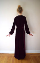 Load image into Gallery viewer, 1930s silk velvet gown . vintage 30s velvet dress . size xs to small