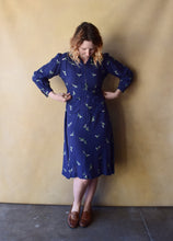 Load image into Gallery viewer, 1940s rayon dress . blue vintage 40s dress . size s to m