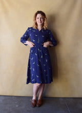 Load image into Gallery viewer, 1940s rayon dress . blue vintage 40s dress . size s to m