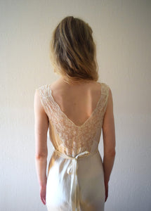 Vintage 1930s silk satin gown . bridal slip dress . size xs to medium