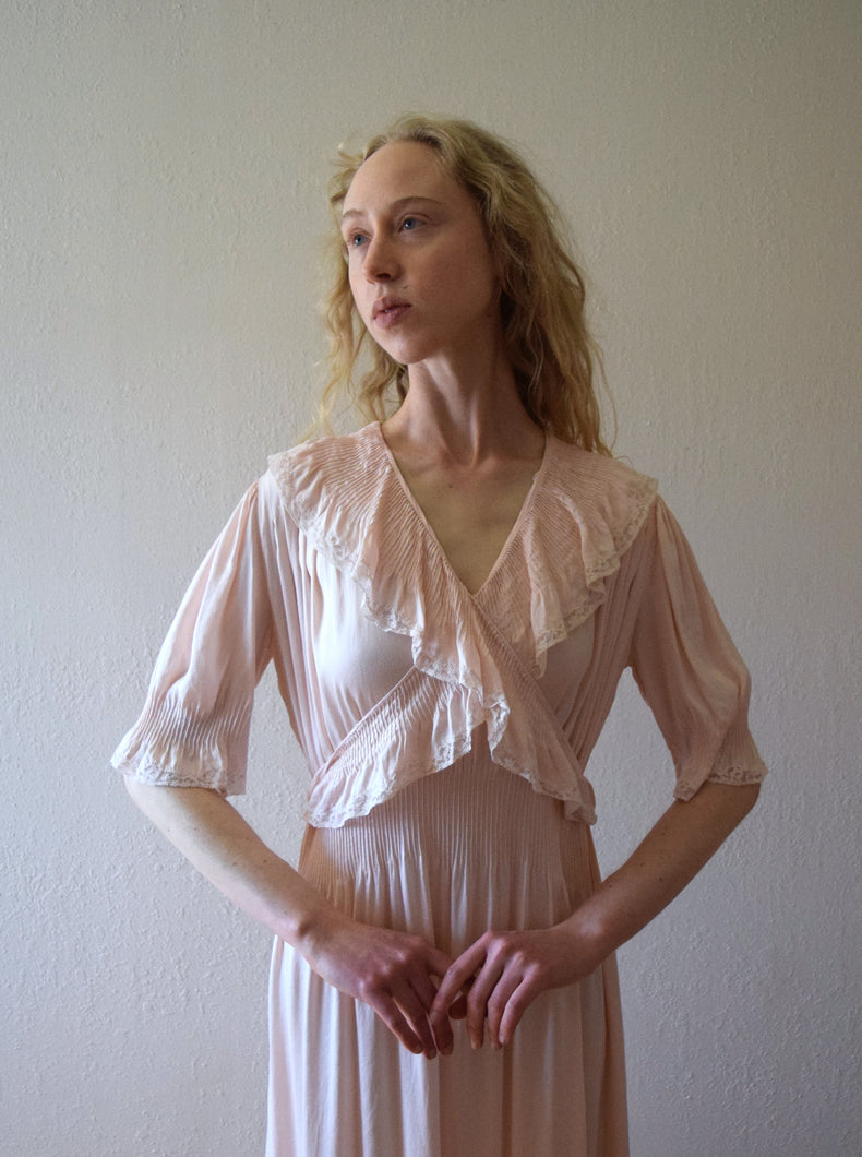 1930s 1940s blush pink silk satin gown . size large to xxl