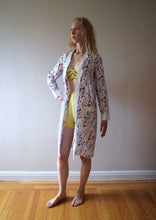 Load image into Gallery viewer, Vintage 1920s 1930s art deco duster robe . size xs to medium