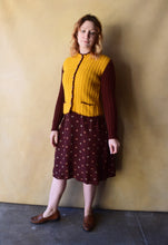 Load image into Gallery viewer, 1940s cardigan . vintage 40s sweater . size s to l