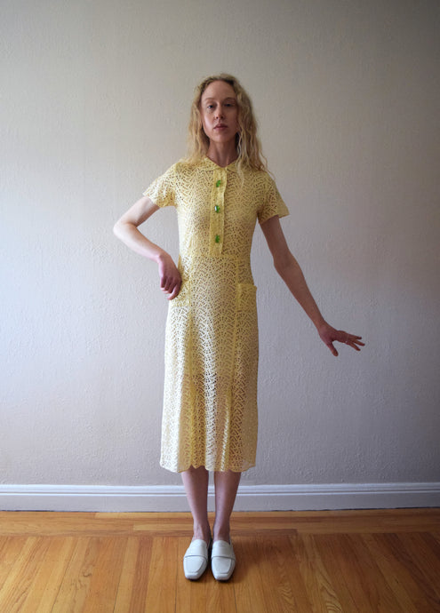 1930s yellow eyelet dress . vintage 30s dress . size xs to xs/small