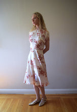 Load image into Gallery viewer, 1940s silk print dress . vintage 40s print dress . size small
