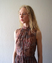 Load image into Gallery viewer, Vintage 1950s botanical print ruffled dress . size small