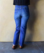 Load image into Gallery viewer, 1940s 1950s Lady Lee Rider jeans . vintage red line selvedge denim . 26 waist