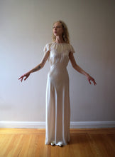 Load image into Gallery viewer, Vintage 1930s cream silk satin bias cut gown . bridal dress . size xs to small