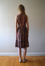 Load image into Gallery viewer, Vintage 1950s botanical print ruffled dress . size small