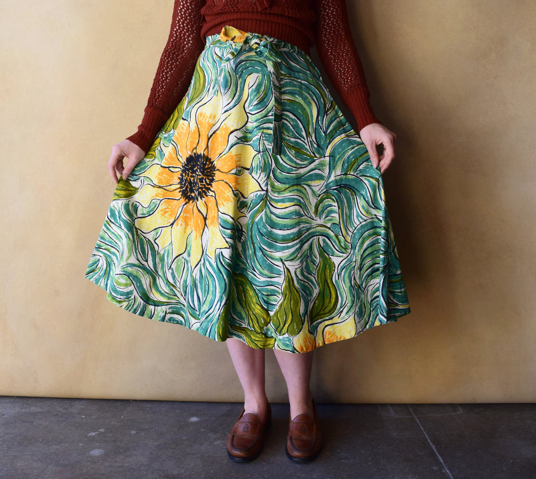1950s sunflower skirt . vintage 50s painted skirt . size xs to s