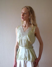 Load image into Gallery viewer, 1930s silk satin and lace top . vintage blouse . size xs to small