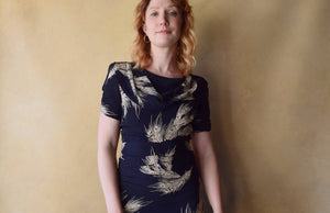 1940s rayon dress . 40s barley print dress . size s