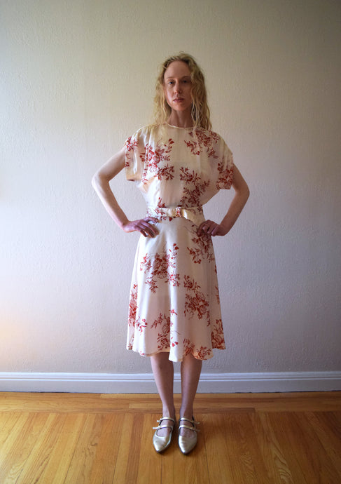 1940s silk print dress . vintage 40s print dress . size small
