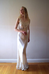 Vintage 1930s silk satin gown . bridal slip dress . size xs to medium