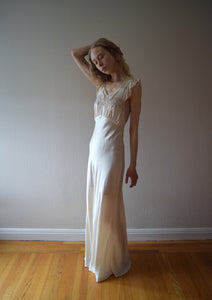 1930s silk and lace gown . vintage slip dress . size xs