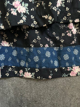Load image into Gallery viewer, Antique wrapper dress . 1890s 1900s calico dress . size xxs to small