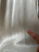 Load image into Gallery viewer, 1930s wedding dress . bias cut wedding gown . size xs to xs/small