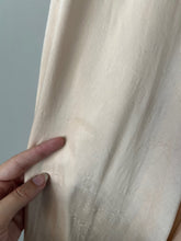 Load image into Gallery viewer, 1930s bias cut nightgown . vintage slip dress . size small to medium