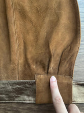 Load image into Gallery viewer, 1970s suede leather halter vest . size xs to small