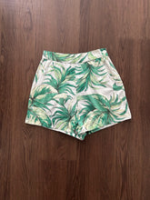 Load image into Gallery viewer, 1940s shorts . vintage 40s leaf print shorts . size small