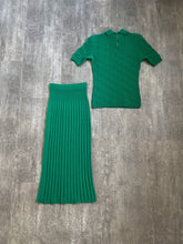 Load image into Gallery viewer, 1940s knit dress set . vintage 40s green knitwear . size xs to medium