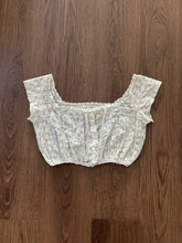 Load image into Gallery viewer, Antique lace corset cover . vintage lace top . size xs to small