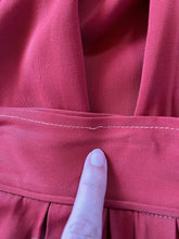 Load image into Gallery viewer, 1940s gabardine skirt . vintage 40s skirt . size s