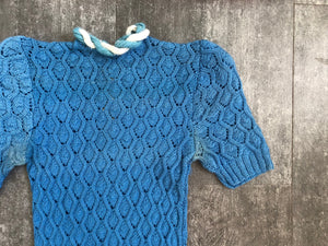 1940s knit top . vintage 40s sweater . size xxs to s
