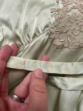 Load image into Gallery viewer, 1930s silk satin and lace top . vintage blouse . size xs to small