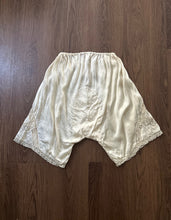 Load image into Gallery viewer, 1920s silk bloomers with ribbons and insertion lace . size xs to large