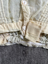 Load image into Gallery viewer, Antique Edwardian blouse . vintage lace embroidered top . size s to s/m