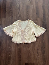 Load image into Gallery viewer, 1930s silk satin bed jacket with inset lace . size small to large