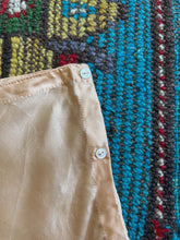 Load image into Gallery viewer, 1930s silk tap pants . 30s silk shorts . size small