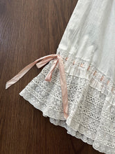 Load image into Gallery viewer, Antique bloomers . 1900s 1910s split leg drawers . size xs to m/l