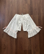 Load image into Gallery viewer, Antique bloomers . 1900s 1910s split leg drawers . size xs to m/l