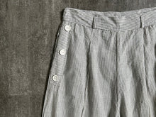 Load image into Gallery viewer, 1940s 1950s seersucker pants . vintage pants . 26&quot; waist
