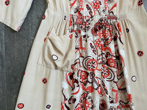 1940s novelty print dress . chariot print dress . size m to m/l