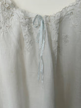 Load image into Gallery viewer, Antique linen chemise . vintage 1910s dress . size small to large