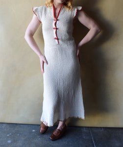 Vintage 1930s crochet dress . 30s dress . size xs to s