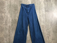 Load image into Gallery viewer, 1970s embroidered Levis . 70s denim pants . 24-25 waist