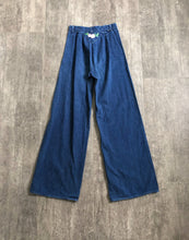 Load image into Gallery viewer, 1970s embroidered Levis . 70s denim pants . 24-25 waist