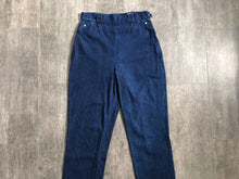 Load image into Gallery viewer, 1950s shorthorn Levis . Western wear pearl snap jeans . 30 waist