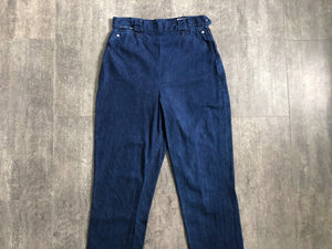 1950s shorthorn Levis . Western wear pearl snap jeans . 30 waist
