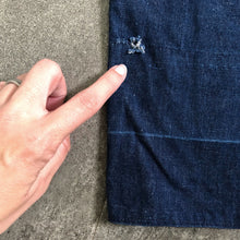 Load image into Gallery viewer, 1950s shorthorn Levis . Western wear pearl snap jeans . 30 waist