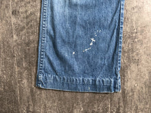 Load image into Gallery viewer, 1970s saddleback jeans . vintage denim . 27 waist